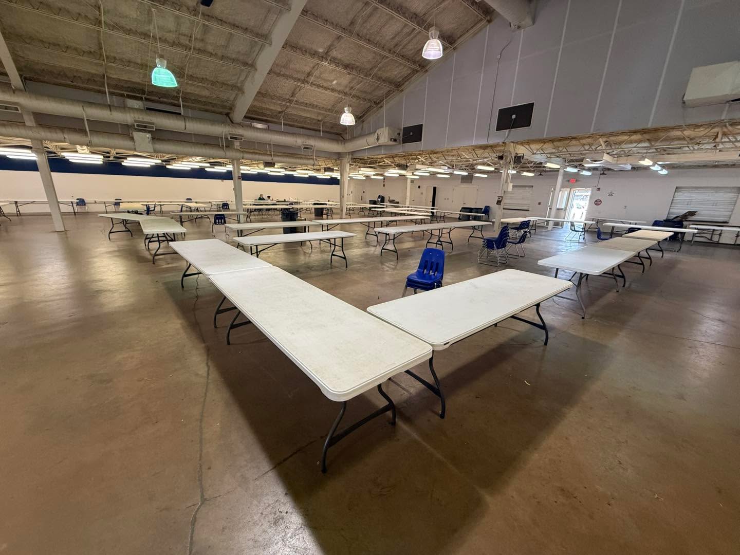 Had a great time in Abilene for their first reptile show! Glad to see local faces and many from the Midland / Odessa area that made the trip over to check out the HERPShow. Happy to have another HERPShow to attend and this one closer to home!
Looking forward to the next in Abilene, in the meantime our next reptile expo is in Amarillo October 18-19.
.
.
.
#royalpythonsofinstagram #royalpythonsofig #royalpythons #royalpythonmorphs #royalpythonbreeder #royalpython #desertsedgeexotics #ballpythonbreeder #reptilesofinstagram #ballpythonmorph #ballpythonofinstagram #ballpython #ballpythonmorphs #reptilebreeder #ballpythonsofinstagram #reptilekeeper #ballpythonbreeding #reptiles #snakesofinstagram #herpshow #reptileexpo #abilene #abilenetx #abilenetexas